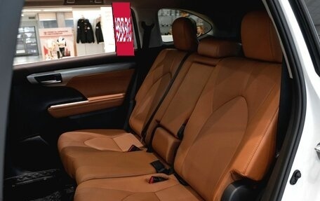 Toyota Highlander, 2025 год, 5 950 000 рублей, 14 фотография