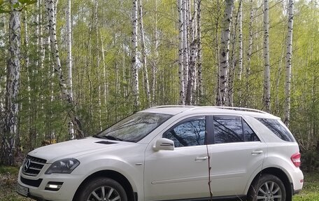 Mercedes-Benz M-Класс, 2010 год, 1 800 000 рублей, 3 фотография