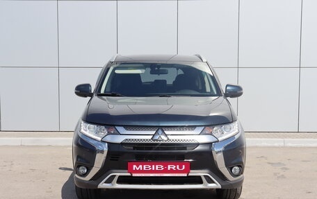 Mitsubishi Outlander III рестайлинг 3, 2020 год, 1 980 000 рублей, 7 фотография
