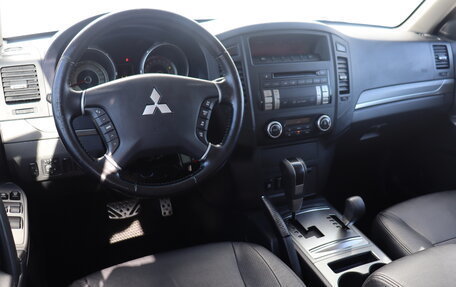 Mitsubishi Pajero IV, 2013 год, 1 920 000 рублей, 8 фотография