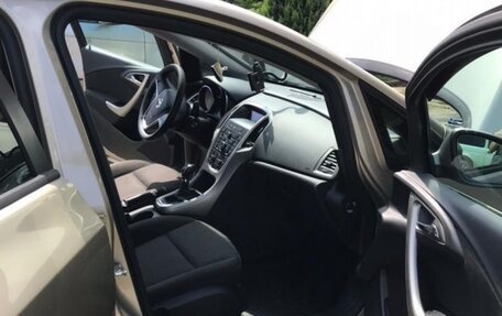 Opel Astra J, 2012 год, 780 000 рублей, 16 фотография