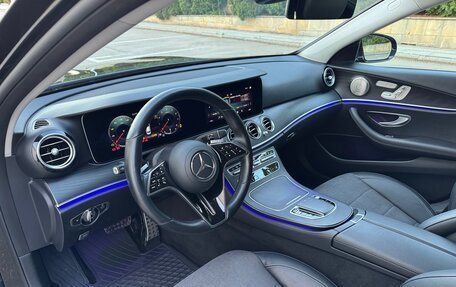 Mercedes-Benz E-Класс, 2021 год, 4 350 000 рублей, 5 фотография