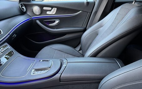 Mercedes-Benz E-Класс, 2021 год, 4 350 000 рублей, 8 фотография