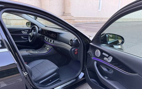 Mercedes-Benz E-Класс, 2021 год, 4 350 000 рублей, 22 фотография