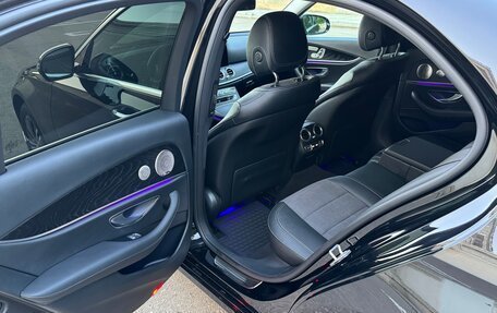 Mercedes-Benz E-Класс, 2021 год, 4 350 000 рублей, 26 фотография