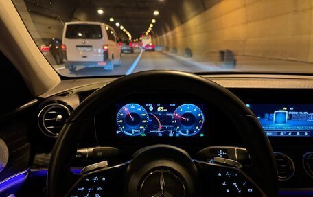 Mercedes-Benz E-Класс, 2021 год, 4 350 000 рублей, 31 фотография