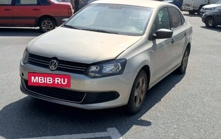 Volkswagen Polo VI (EU Market), 2011 год, 500 000 рублей, 3 фотография