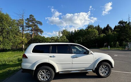 Mitsubishi Pajero Sport II рестайлинг, 2014 год, 2 600 000 рублей, 3 фотография