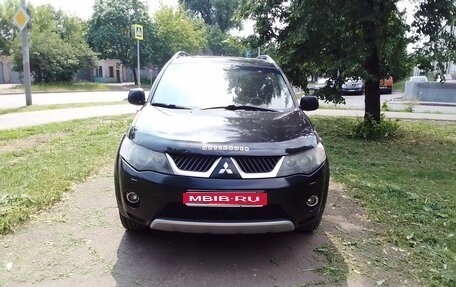 Mitsubishi Outlander III рестайлинг 3, 2008 год, 760 000 рублей, 1 фотография