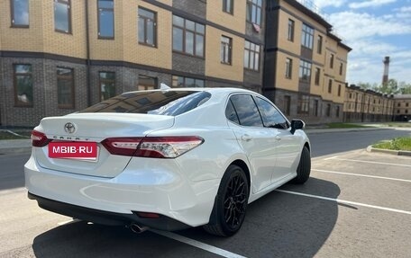 Toyota Camry, 2021 год, 3 375 000 рублей, 7 фотография