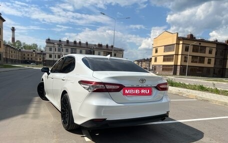 Toyota Camry, 2021 год, 3 375 000 рублей, 9 фотография
