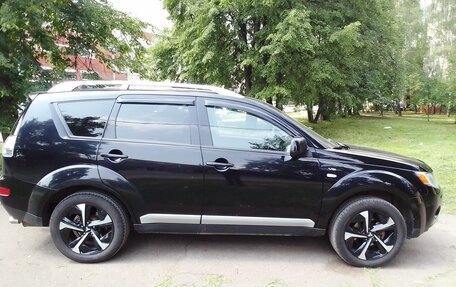 Mitsubishi Outlander III рестайлинг 3, 2008 год, 760 000 рублей, 5 фотография