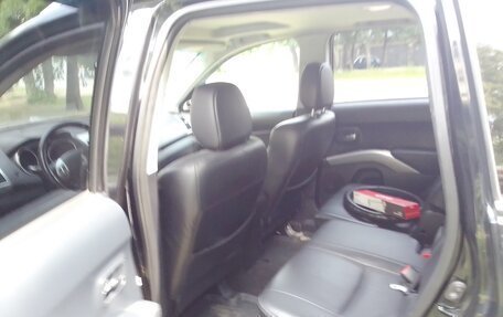 Mitsubishi Outlander III рестайлинг 3, 2008 год, 760 000 рублей, 9 фотография