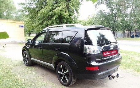 Mitsubishi Outlander III рестайлинг 3, 2008 год, 760 000 рублей, 4 фотография