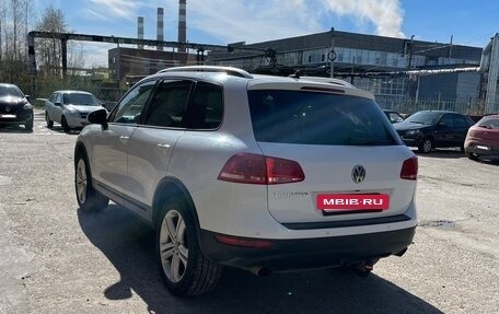 Volkswagen Touareg III, 2012 год, 1 950 000 рублей, 4 фотография