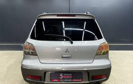 Mitsubishi Outlander III рестайлинг 3, 2003 год, 550 000 рублей, 5 фотография