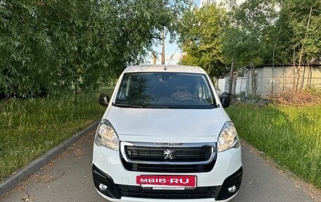 Peugeot Partner II рестайлинг 2, 2021 год, 2 150 000 рублей, 2 фотография