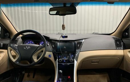 Hyundai Sonata VI, 2011 год, 1 099 000 рублей, 9 фотография