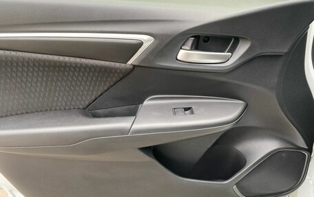 Honda Fit III, 2019 год, 1 165 000 рублей, 17 фотография