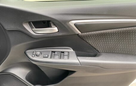 Honda Fit III, 2019 год, 1 165 000 рублей, 16 фотография