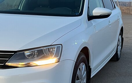 Volkswagen Jetta VI, 2015 год, 1 220 000 рублей, 3 фотография