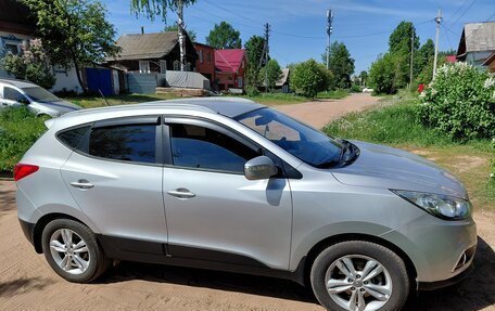 Hyundai ix35 I рестайлинг, 2013 год, 1 400 000 рублей, 10 фотография