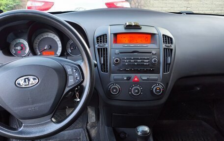 KIA cee'd I рестайлинг, 2008 год, 545 000 рублей, 16 фотография