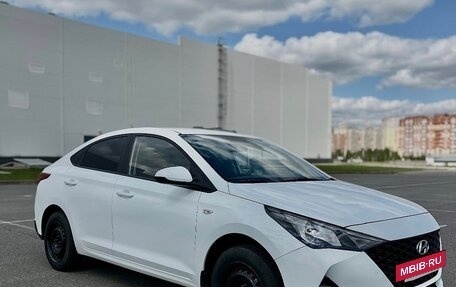 Hyundai Solaris II рестайлинг, 2020 год, 1 360 000 рублей, 8 фотография