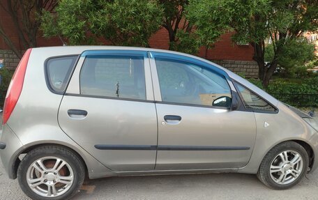 Mitsubishi Colt VI рестайлинг, 2007 год, 380 000 рублей, 2 фотография