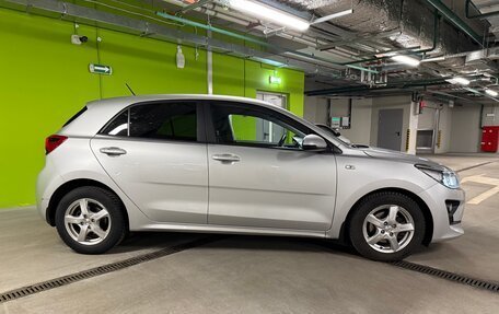 KIA Rio IV, 2022 год, 1 875 000 рублей, 2 фотография