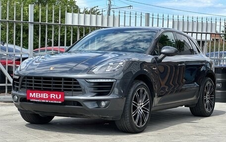 Porsche Macan I рестайлинг, 2017 год, 4 500 000 рублей, 3 фотография