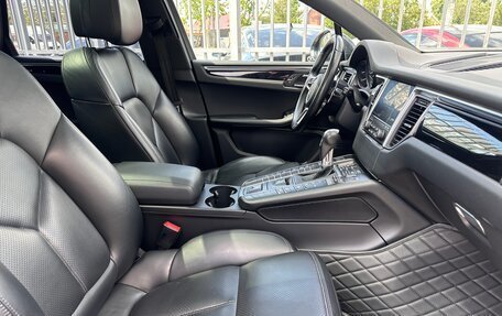 Porsche Macan I рестайлинг, 2017 год, 4 500 000 рублей, 29 фотография