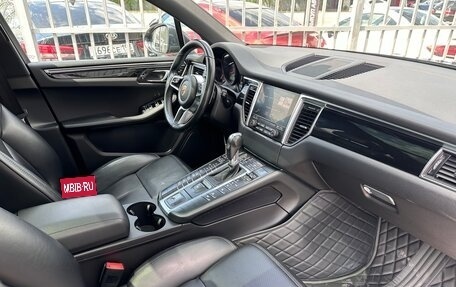 Porsche Macan I рестайлинг, 2017 год, 4 500 000 рублей, 28 фотография