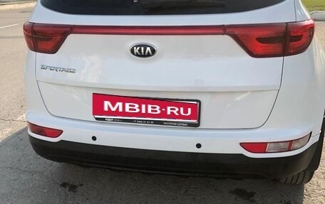 KIA Sportage IV рестайлинг, 2017 год, 2 000 000 рублей, 6 фотография