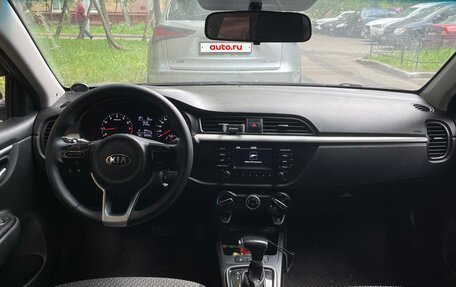 KIA Rio IV, 2018 год, 890 000 рублей, 7 фотография