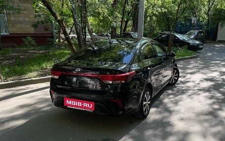 KIA Rio IV, 2018 год, 890 000 рублей, 5 фотография