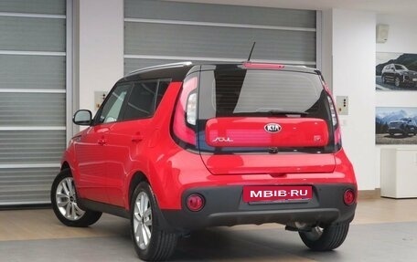 KIA Soul II рестайлинг, 2018 год, 1 395 000 рублей, 4 фотография