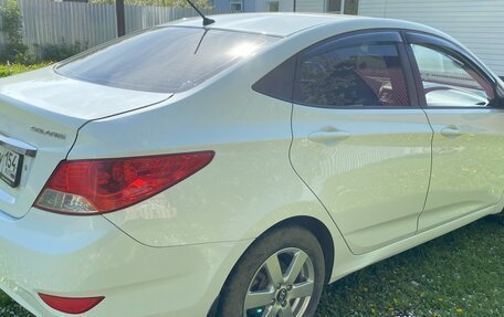 Hyundai Solaris II рестайлинг, 2011 год, 799 000 рублей, 4 фотография