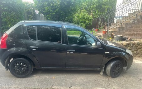 Renault Sandero I, 2012 год, 200 000 рублей, 2 фотография
