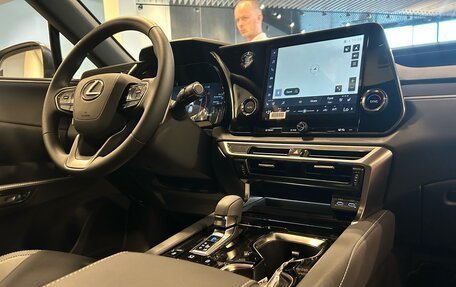 Lexus RX IV рестайлинг, 2025 год, 7 850 000 рублей, 29 фотография