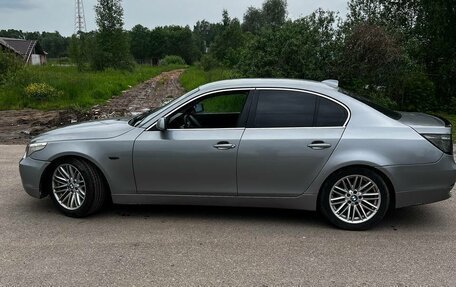 BMW 5 серия, 2004 год, 630 000 рублей, 1 фотография