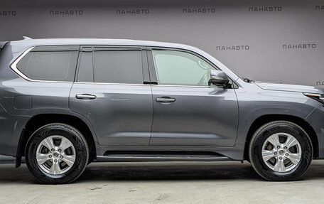 Lexus LX III, 2016 год, 5 750 000 рублей, 6 фотография