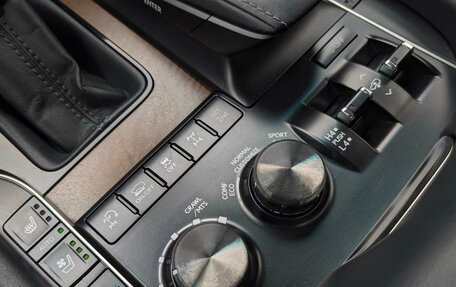 Lexus LX III, 2016 год, 5 750 000 рублей, 18 фотография