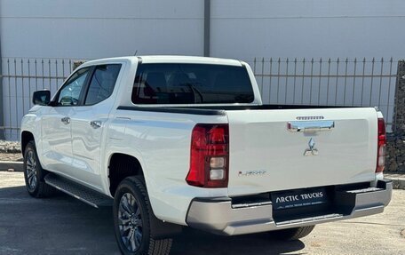 Mitsubishi L200 IV рестайлинг, 2024 год, 5 350 000 рублей, 6 фотография