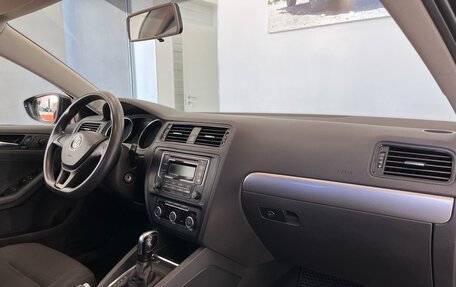 Volkswagen Jetta VI, 2015 год, 899 000 рублей, 9 фотография