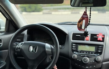 Honda Accord VII рестайлинг, 2004 год, 620 000 рублей, 7 фотография