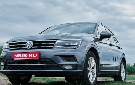 Volkswagen Tiguan II, 2018 год, 2 950 000 рублей, 6 фотография
