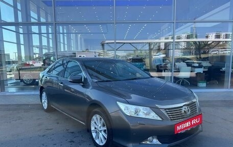 Toyota Camry, 2013 год, 1 799 000 рублей, 2 фотография