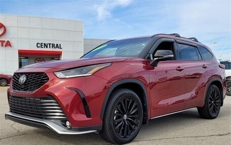 Toyota Highlander, 2023 год, 4 500 000 рублей, 3 фотография