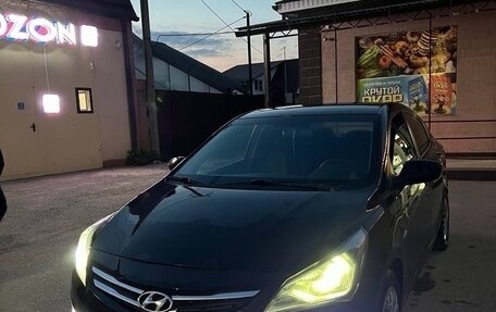 Hyundai Solaris II рестайлинг, 2012 год, 450 000 рублей, 8 фотография